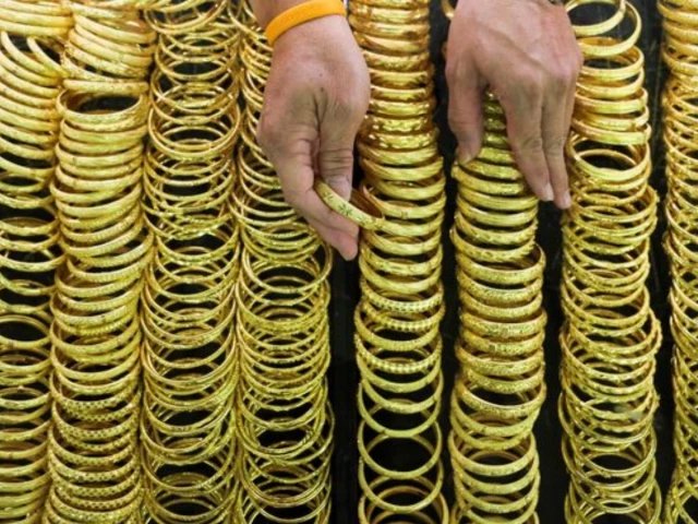 Gold, silver prices decline after two days of stability